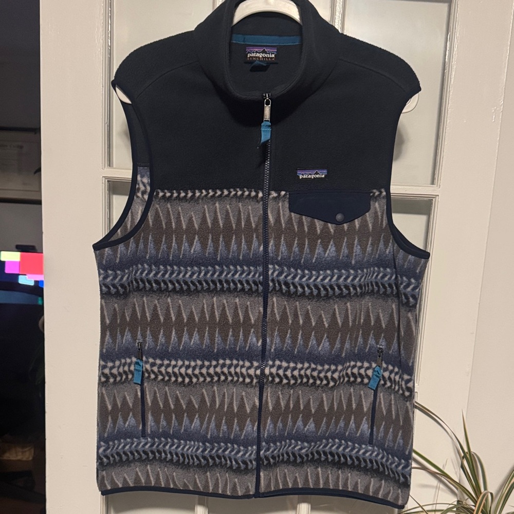 Patagonia Blue and Gray Geometric Vest